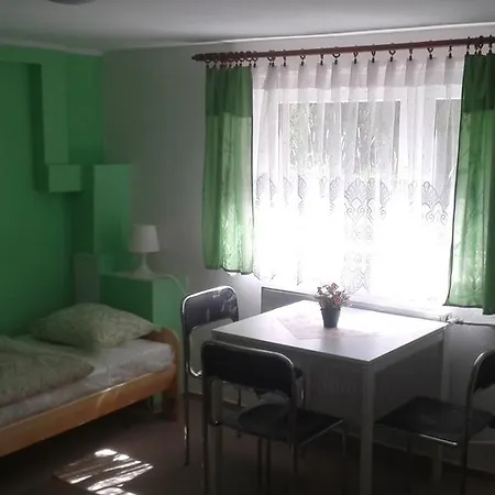 52 Hostel